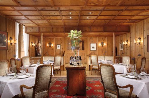 Das Europa Stüberl im Grand Hotel Europa zählt mit zwei Hauben von Gault Millau wieder zu Innsbrucks Top 3 Gourmet-Adressen. Gault Millau bestätigt die hervorragende Leistung des Europa Stüberls aus dem Vorjahr: 2 Hauben und eines der drei besten Restaurants in Innsbruck.