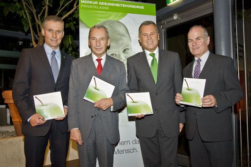 http://pressefotos.at/m.php?g=1&u=74&dir=200911&e=20091111_m&a=event
Ist richtige Ernährung der Schlüssel für ein längeres Leben? Diese Frage stand im Mittelpunkt des Merkur Circle 2009 in Innsbruck.