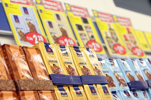 Vorschau Bild von Mit der zweiten Preissenkungsrunde innerhalb einer Woche unterstreicht Lidl Austria seinen Anspruch, der günstigste Anbieter in Österreich zu sein". Durch die aktuellen Preisreduktionen von Lidl Austria werden auch Testsieger wie der GranArom billiger.