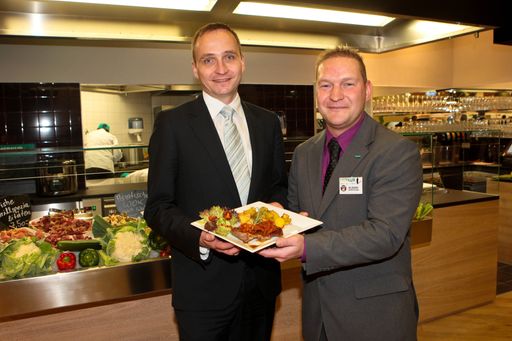 Vorschau Bild von http://pressefotos.at/m.php?g=1&u=62&dir=200911&e=20091125_r&a=event
Frisch eröffneter MERKUR Markt in Braunau - in neuem Design