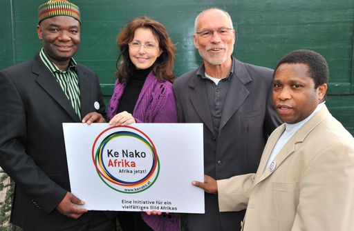 http://pressefotos.at/m.php?g=1&u=38&dir=200911&e=20091130_a&a=event
Großangelegte Initiative für ein anderes Afrika-Bild gestartet
