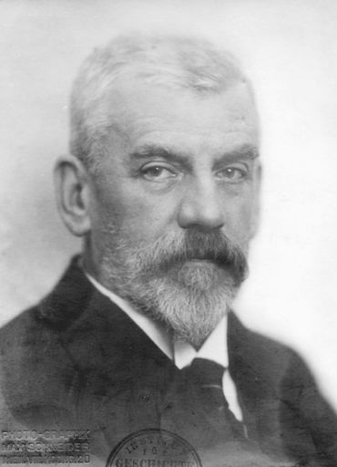 Vorschau Bild von Prof. Julius Hochenegg, Wiener Mediziner und 2. Vizepräsident der "Österreichischen Gesellschaft für Erforschung und Bekämpfung der Krebskrankheit" (heute: Österreichische Krebshilfe)