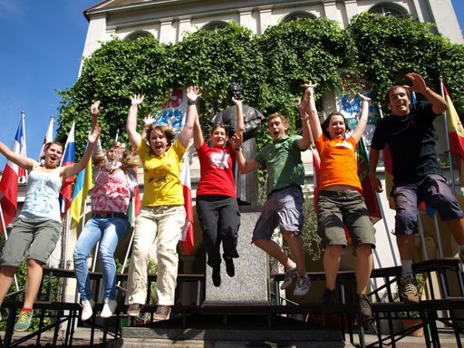 Im Sprung mit Don Bosco - die Salesianer begleiten junge Menschen seit 150 Jahren