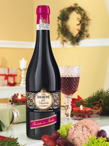 Edle Tropfen im Spezialangebot, beispielsweise ein Amarone della Valpolicella, Jahrgang 2006.