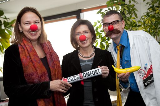 http://pressefotos.at/m.php?g=1&u=66&dir=200912&e=20091218_a&a=event
Energiecomfort überlässt dieses Jahr ihren gesamten Weihnachtsetat den Clowndoctors.