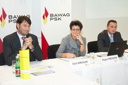 http://pressefotos.at/m.php?g=1&u=43&dir=200912&e=20091218_p&a=event
Immer mehr "Neue Chance"-Kunden nehmen wieder am Zahlungsverkehr teil