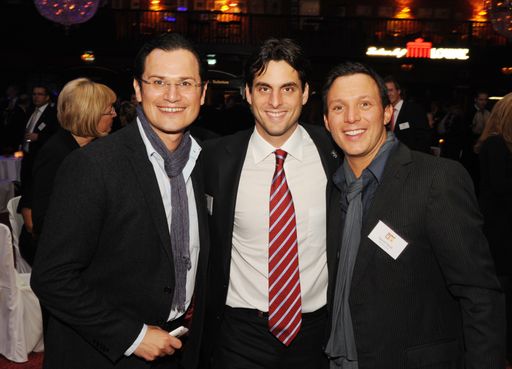  Blendende Laune bei der Wellness Aphrodite: Daniel Stock, Junior Hotelier Sporthotel Stock Finkenberg, Thomas Mack, Junior Geschäftsführer Europa-Park Rust, und Swen Laempe, Geschäftsführer der vioma GmbH (v.r.n.l.).