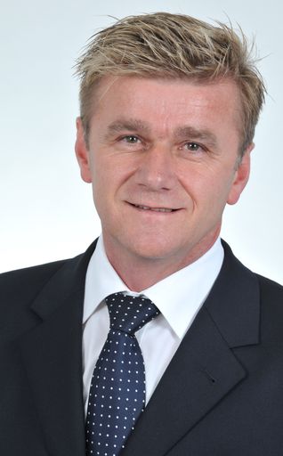  Das erfolgreichste Jahr aller Zeiten legte die Tiroler Niederlassung des Fenster- und Türenherstellers Internorm mit seinen heimischen Vertriebspartnern hin.
