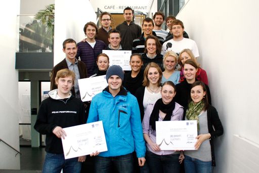 Vorschau Bild von Betreut von Eventprofi Wolfram Auer, arbeiteten 84 Studierende des 3. Semesters aus dem MCI Studiengang für "Unternehmensführung in der Tourismus- und Freizeitwirtschaft" in 18 Teams an der Ausarbeitung eines Sommerevents für die Ferienregion Mieminger Plateau & Fernpass Seen.