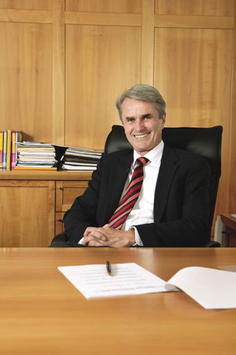 Vorschau Bild von Eurotours Geschäftsführer DI Hans-Dieter Toth freut sich über die Rekordzahlen 2009.