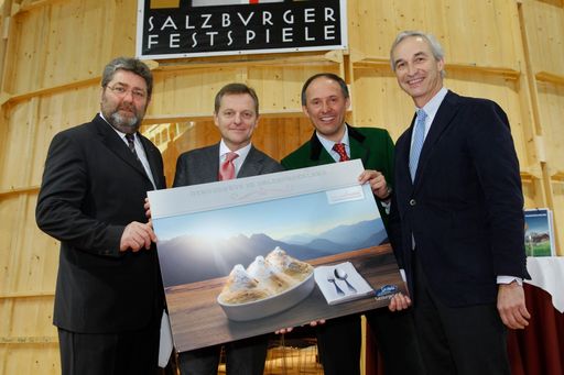 v.l.n.r.: Dir. KR Johann Jungreithmair Geschäftsführer Reed Messe GmbH, LAbg. Mag. Hans Scharfetter, Leo Bauernberger GF SalzburgerLand Tourismus, DDr. Gerbert Schwaighofer Kaufmännischer Direktor Salzburger Festspiele