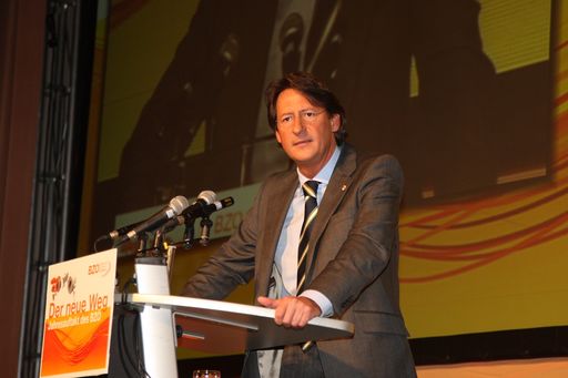 "Wir machen Politik mit festem Blick in die Zukunft - in Tradition unseres Gründers Jörg Haider", erklärte BZÖ-Chef Josef Bucher in seiner Rede zum BZÖ-Neujahrstreffen im Veranstaltungszentrum in Judenburg.