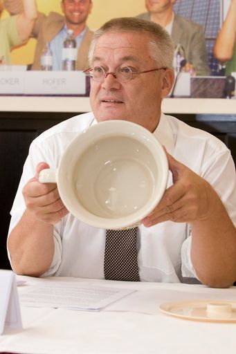 Hans Kronberger: 'Ökostromgesetz: Leerer Topf mit Deckel'