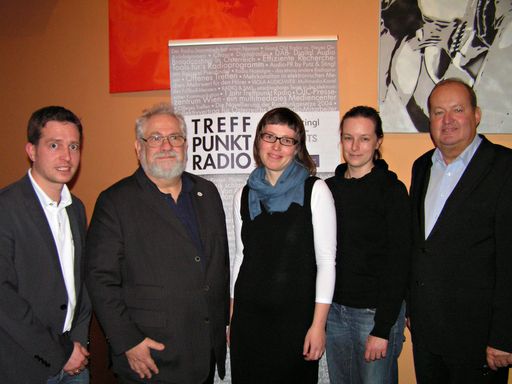 Nach welchen Kriterien werden Förderungen für Privatsender vergeben? Das wurde gestern bei einem sehr gut besuchten 61. Treffpunkt Radio im Wiener Innenstadtlokal Ottimo diskutiert.