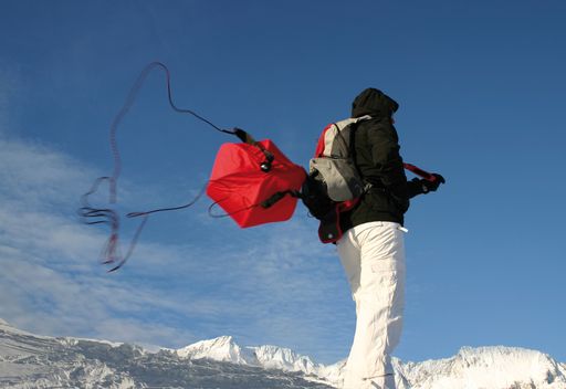  AvalancheBall System öffnet sich blitzschnell