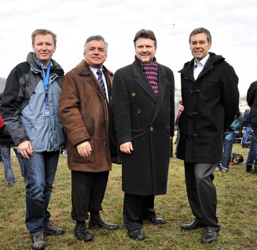 Vorschau Bild von v.l.n.r.: DI Norbert Grill, ORS-Geschäftsführer, Bezirksvorsteher Heinz Lehner, Vizebürgermeister Dr. Michael Ludwig, Mag. Michael Wagnhofer, ORS-Geschäftsführer