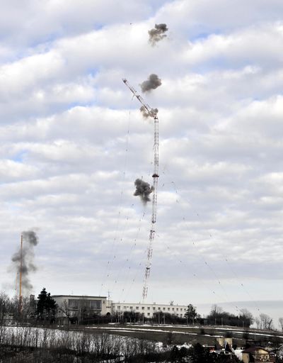Großer Mast fällt