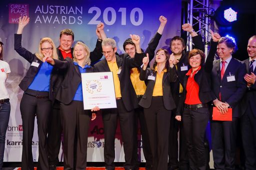 Vorschau Bild von Das Team von OMICRON bei der Great Place to Work Verleihung in Wien