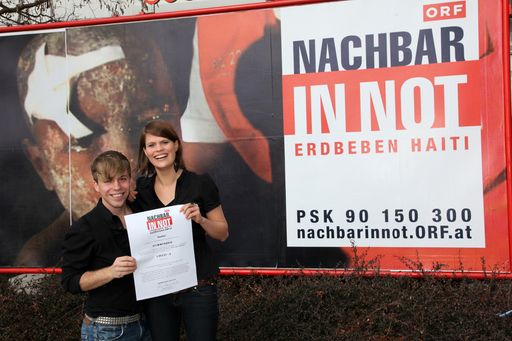 Vorschau Bild von ANDI HEUSSER & MEL SCHMIDT vor dem Plakat ORF
und eines mit den Bildern von der MUSIC NIGHT im Februar.