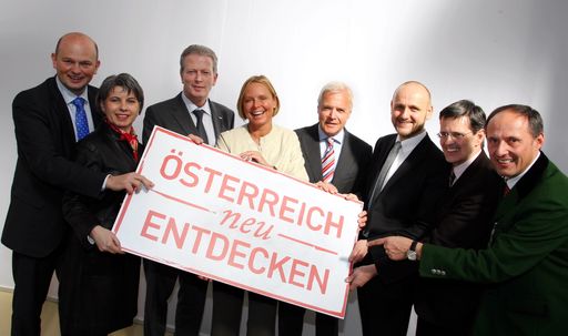  Vertreter der Allianz der Zehn auf der ITB 2010 mit Wirtschafts- und Tourismusminister Dr. Reinhold Mitterlehner