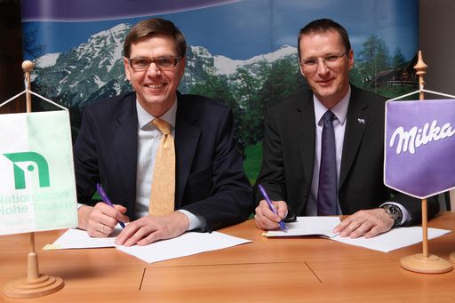  http://pressefotos.at/m.php?g=1&u=82&dir=201003&e=20100315_k&a=event
Vertragsunterzeichnung Kraft Foods Europe und Nationalpark Hohe Tauern