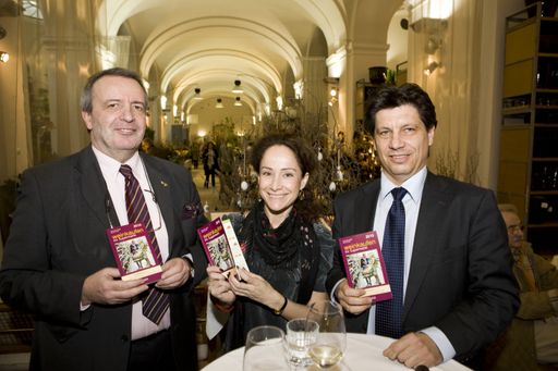  v. l. n. r.: Alexander Jakabb - Sandra Pires - Mag. Hans Bürger