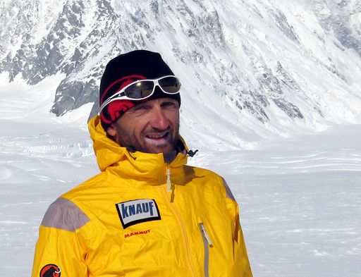  Skyrunner Christian Stangl peilt den nächsten Alpinpreis an: 14 seven summits - 14 Gipfel - 11 Länder - 7 Kontinente - jeweils als Ein-Tages-Tour.