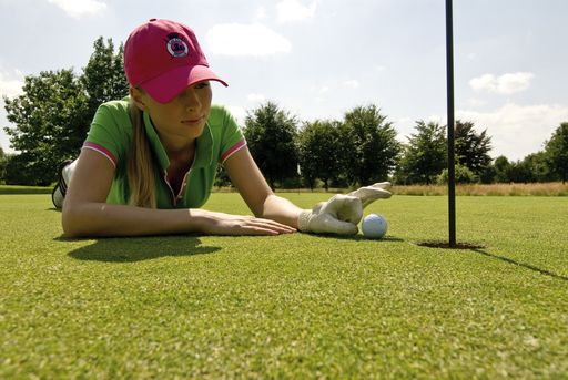 Schlag auf Schlag: Die FamilySelectHotels eröffnen die Golfsaison.