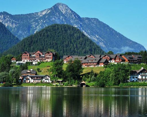 Tiscover.com, das größte Urlaubsportal im Alpenraum, präsentiert die beliebtesten Unterkünfte des Jahres 2009. Gewertet wurde die Anzahl der Online-Buchungen und die Qualität der Gästebewertungen. Gesamtsieger wurde das 4-Sterne Hotel Mondi-Holiday am steirischen Grundlsee.