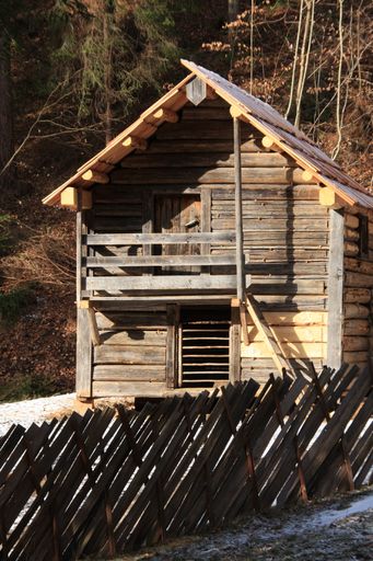 Neue (alte) Almhütte "Steffeln Hütte" von der Blaa Alm/Altaussee neu im Österreichischen Freilichtmuseum Stübing