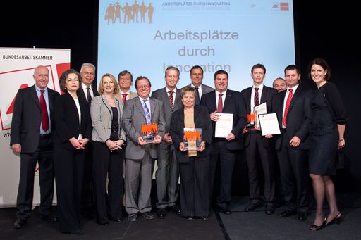 http://pressefotos.at/m.php?g=1&u=66&dir=201005&e=20100504_f&a=event
"Arbeitsplätze durch Innovation": Bundessieger ausgezeichnet