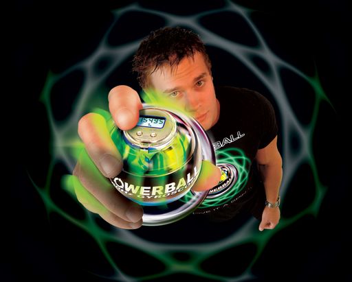  James mit Powerball - von Oben