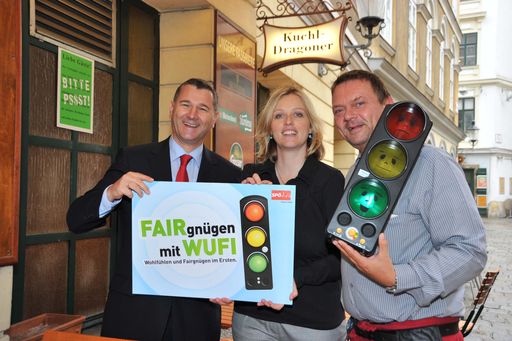 GR Georg Niedermühlbichler, BV-Stv. MMag.a Daniela Stepp und Kuchldragoner.Besitzer Ronald Gutharc präsentieren WUFI