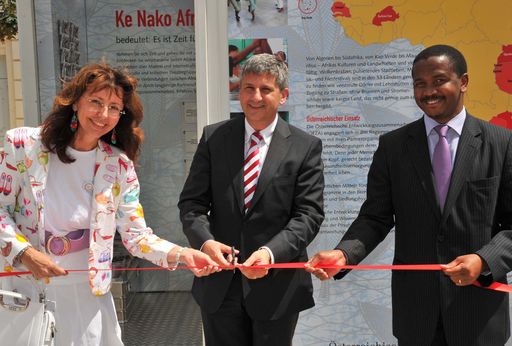  http://pressefotos.at/m.php?g=1&u=38&dir=201006&e=20100608_a&a=event
Ke Nako Afrika - Afrika Jetzt!  -