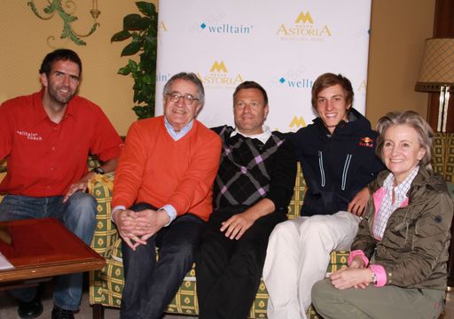  v.l.n.r.: Markus Flatz (WelltainCoach), Univ. Prof. Dr. Egon Humpeler, Univ. Prof. Dr. Wolfgang Schobersberger, Gregor Schlierenzauer, Dkfm. Elisabeth Gürtler