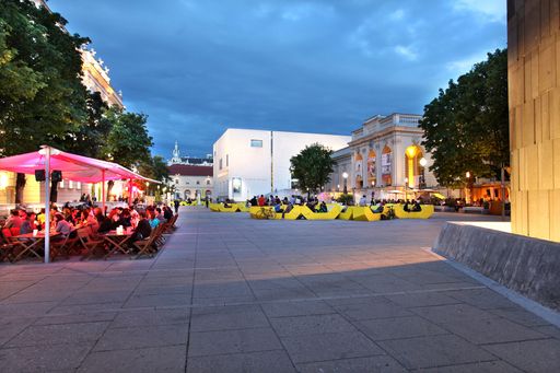  Leopold Museum im MuseumsQuartier- Sommerliche Abendstimmung