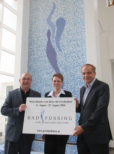 v.l.n.r.: Kurdirektor Rudolf Weinberger (Bad Füssing), Frau Sonja Bücher (Kur-& Gästeservice Bad Füssing), Herr Bernhard Wallmann (Ideenwerkstatt für Tourismus)