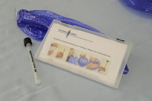 Vorschau Bild von Zum Pilotversuch der DARWIN Gmbh wurden Patienten aus lungenfachärztlichen Praxen herangezogen, um möglichst reale Untersuchungsbedingungen zu schaffen.