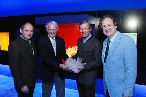  v.l.n.r.: LAbg. Bgm. Peter Suntinger (Großkirchheim), GD Dr. Christian Heu (GROHAG), LH-Stv. Dr. Wilfried Haslauer, Dir. Dr. Norbert Winding (Haus der Natur).
