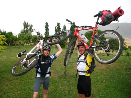 Eike Johann und Moritz Bühner kurz vor Tourstart am 12. Juli 2010.