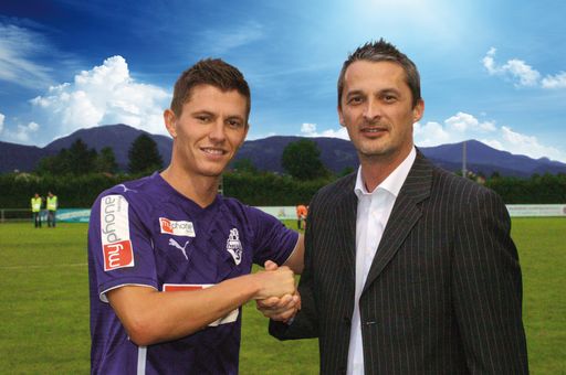 Marko Vujic mit Fredy Scheucher (GF MyPhone Austria, re.)