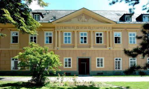 Neue Niederlassung der Capital Bank im Palais Rosanelli