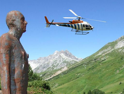  Mit Wucher Helicopter zu Antony Gormley's Horizon Field