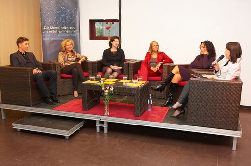  (v.L.n.R.) Kurt Koleznik, Generalsekretär Fachholschulkonferenz Österreich, Cattina Leitner, Uniratsvorsitzende Medizinische Uni Graz, Heather Hofmeister, Prorektorin für Personal, RWTH Aachen, Wissenschaftsministerin Beatrix Karl, Barbara Horejs, START-Preisträgerin 2010, Alexandra Föderl-Schmid, Chefred. 'Der Standard'.