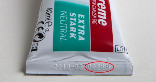  Produktrückruf: Kukident Super-Haftcreme Extra Stark Tube. Die Verwendung dieses Bildes ist für redaktionelle Zwecke honorarfrei. Veröffentlichung bitte unter Quellenangabe: "obs/Procter & Gamble Deutschland GmbH"