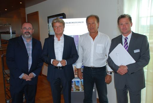 im Bild v.l.n.r.: Götz Lachmann (Sprecher FMTG), Dr. Alexander Rössler (CEO FMTG), Dr. Michael Reinprecht (CEO Winning Management Seminare GmbH), Günther Zimmel (General Manager Falkensteiner Hotel & Spa Bad Waltersdorf)