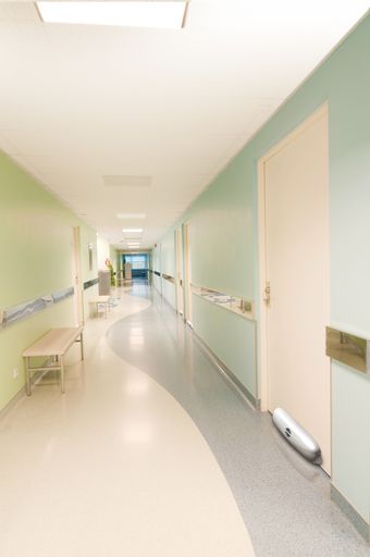 Vorschau Bild von abotic öffnet Türen hygienisch und komfortabel. Wiener Unternehmen präsentiert innovativen Türantrieb auf der integra in Wels