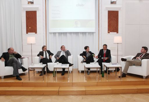 http://pressefotos.at/m.php?g=1&u=82&dir=201009&e=20100916_c&a=event
Club research: Wie europäisch ist Österreichs Forschung? mit Andre Gingrich (Univ.-Prof., Institut für Kultur- und Sozialanthropologie, Universität Wien), Christoph Guger (Geschäftsführer, Guger Technologies, Graz), Moderator Johannes Steiner, Sabine Herlitschka (Bereichsleiterin Europäische und Internationale Programme, FFG), Olivier Küttel (Direktor Euresearch, Bern) und Reinhard Heinisch (Professor Universität Salzburg)