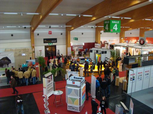 Architekten, Wissenschafter und Baufachleute sind Partner der Messe "zeba 2010", die mit dem 2. Tiroler Wohnbausymposium und dem 5. Passivhausforum vom 25.-27.11. auf der Messe Innsbruck stattfindet.