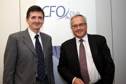 http://pressefotos.at/m.php?g=1&u=43&dir=201010&e=20101019_c&a=event
V.l.n.r.: Dr. Bernhard Gröhs (Managing Partner Deloitte, Sprecher CFO Club) und Mag. Hannes Bogner (CFO Uniqa, Präsident CFO Club)